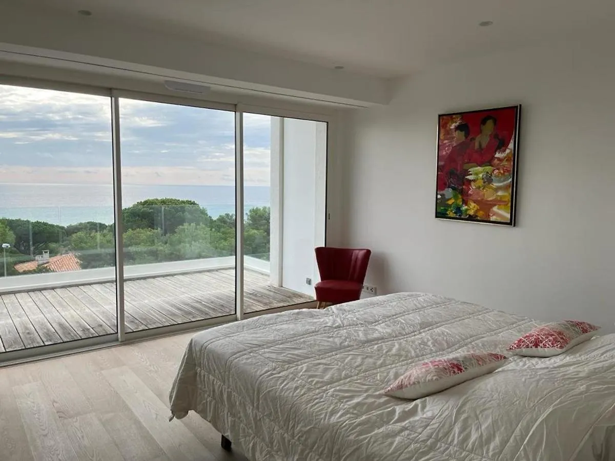 Villa Californienne Avec Piscine Privee Et Climatisation - Fr-1-768-37 Les Issambres France